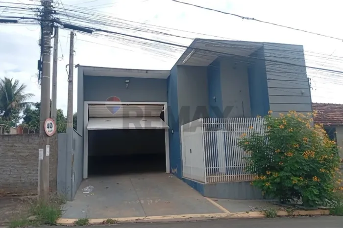 "Amplo Galpão na Vila Clélia, Lins - 300 m²"