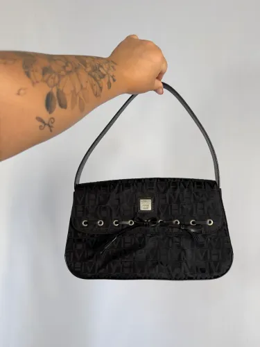 Bolsa monograma Victor Hugo laço