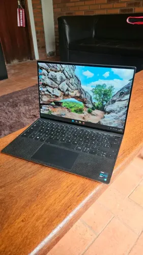 DELL XPS - I7 tiger lake - 1 tb ssd - 16gb ram - Tela 4K touch screen
