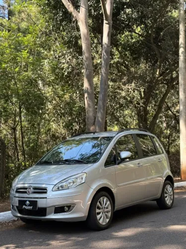 Fiat Idea Attractive 1.4 Fire Flex 8V 5P 2014