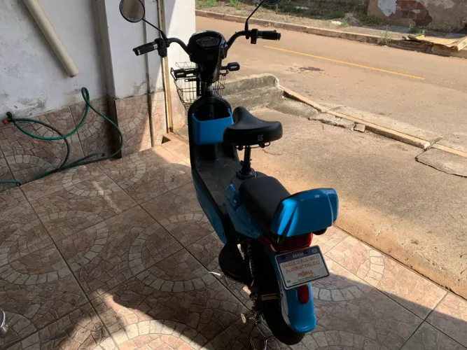 Troco scooter elétrica por Pcx VOLTO A DIFERENÇA EM DINHEIRO 
