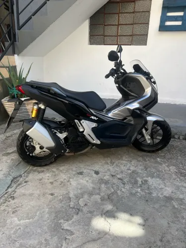 HONDA ADV 2023 - 12.500KM