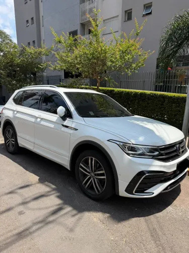 Volkswagen Tiguan Allspac R-line 300 TSI 2.0 2024