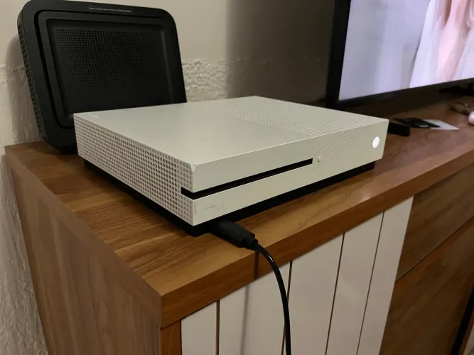 XBOX ONE S