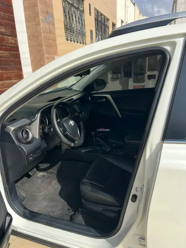 Toyota RAV4 2.0 4X2 16V Aut. 2014