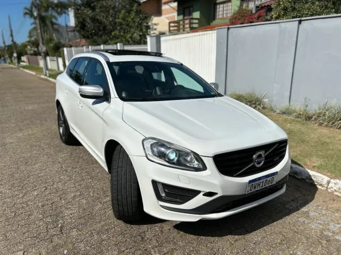 Volvo XC 60 T-5 R-design 2.0 FWD 5P 2014