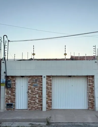 CASA A VENDA NA PIABETA (ENTRADA A PARTIR DE 12 MIL)