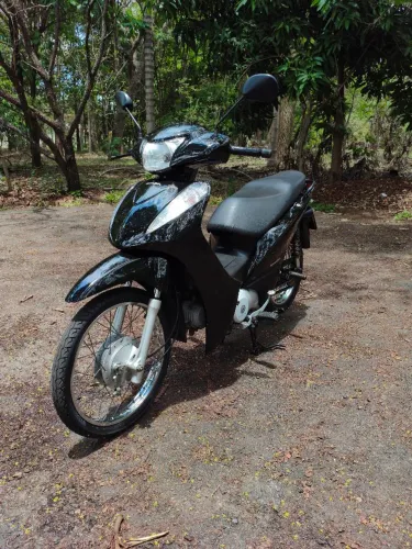 Biz 125, ANO 2013 ES, PRETA