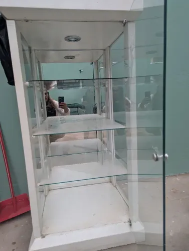 Buffet/ cristaleira c luz interna