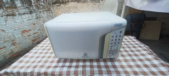 Microondas Electrolux Grande 32 l Funcionando