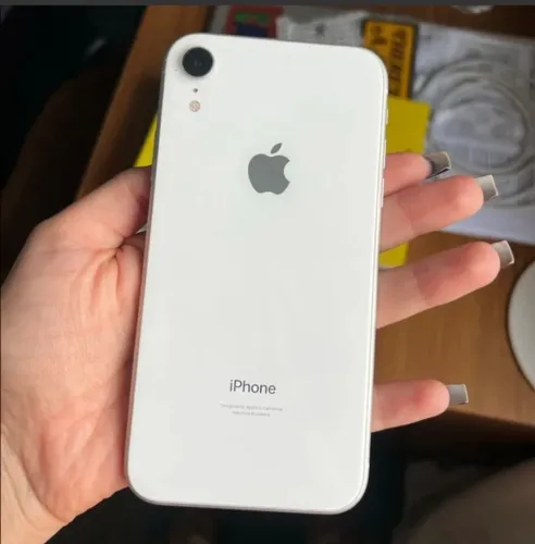 iPhone XR 64 g