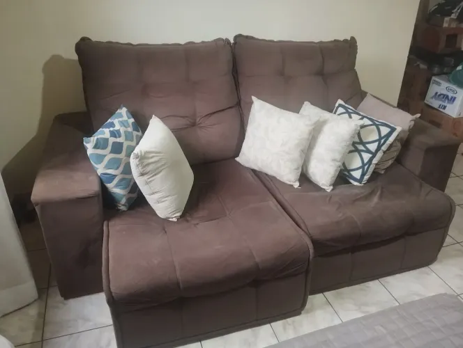 Sofá cama grande retrátil 5 lugares veludo
