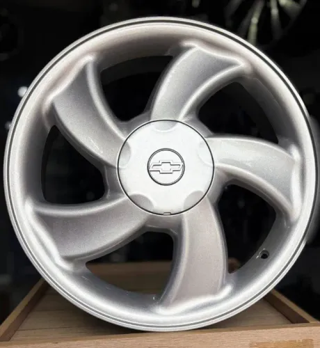 Rodas aro 18 + 185/35R18 Aptany RA301 - R$ 6.290,00