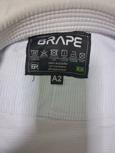 Kimono Jiu-jitsu Semi-novo.