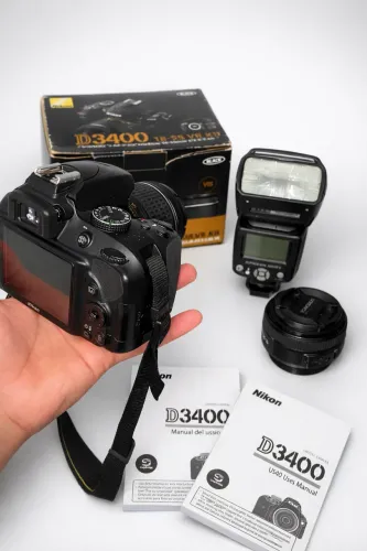 Câmera Nikon D3400