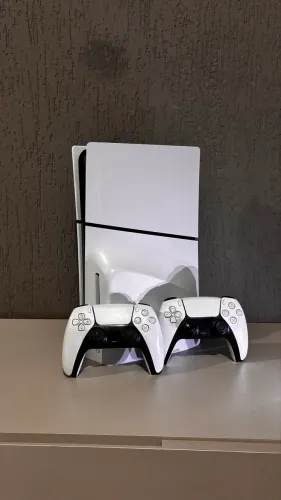 PlayStation 5 1TB Mídia Física 2 Controle Originais