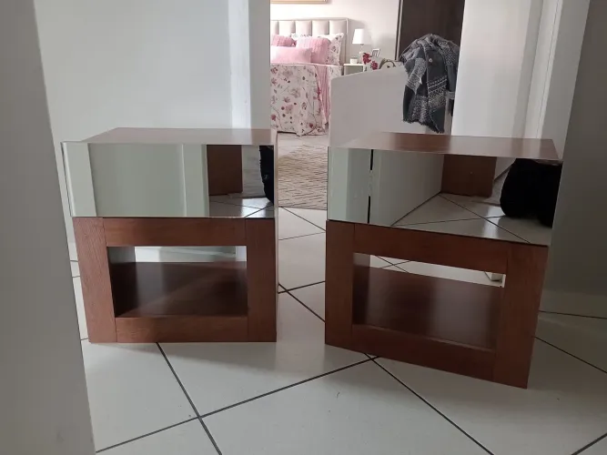 02 Armários de cabeceira