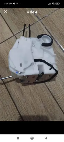 Fechadura de porta Triton L200 dianteiro direita 2022