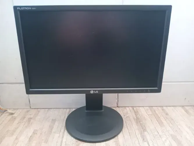 Monitor 20 Polegadas, funcionando perfeitamente, por apenas 260,00
