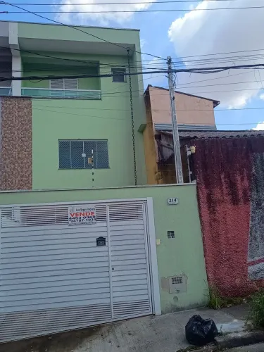 OPORTUNIDADE:Sobrado 3 dorm 1 suíte 5 vagas atrás Av. Carijós