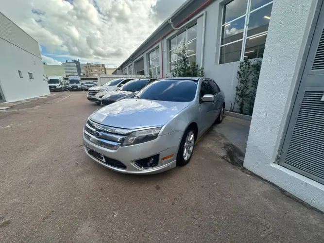 Ford Fusion SEL 3.0 V6 AWD 24V 243cv Aut. 2011