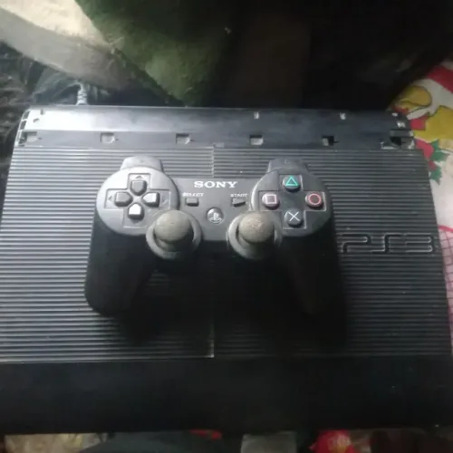 PlayStation 3 Super Slim + Controle Original - LIGA (Luz Verde) Com Detalhe