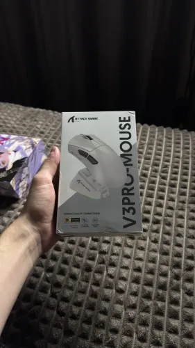 Attack Shark V3 Pro White - Mouse Gamer Sem Fio com Dock RGB
