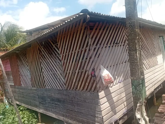 Vendo minha casa em aria de resaca