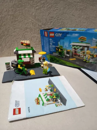 LEGO City 40578 Sandwich Shop Completo com Caixa e Manual