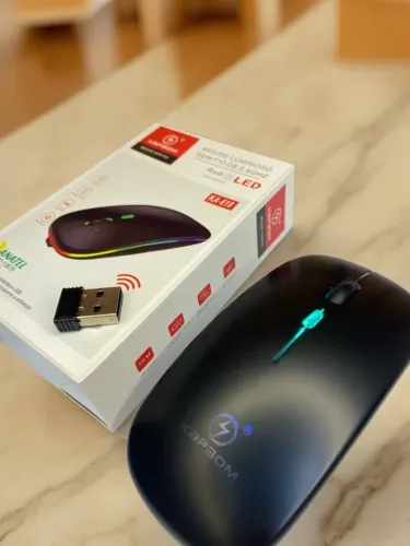 MOUSE LUMINOSO SEM FIO DE 2,4GHZ KAPBOM PRETO KA-618 an6
