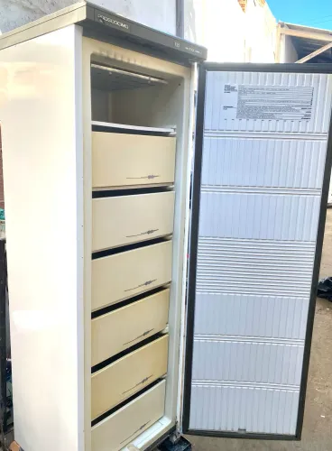 Freezer vertical - Prosdocimo 248L