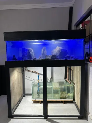Aquario 700 litros com sump