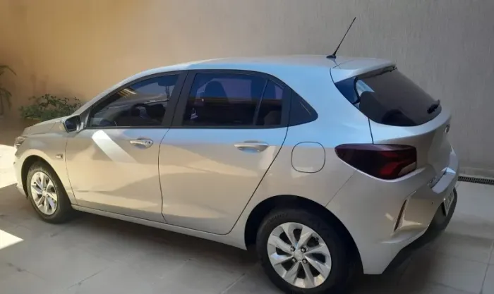 Chevrolet Onix Hatch LTZ 1.0 12V TB Flex Mec. 4P 2021