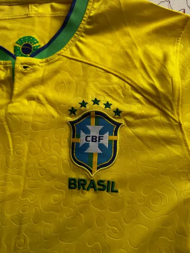CAMISA DO BRASIL - NUNCA USADA