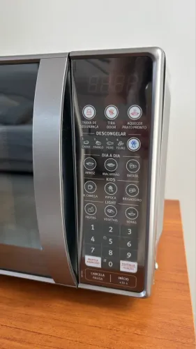 Microondas eletrolux  20l