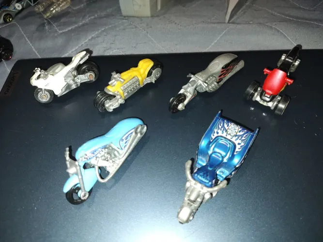 Set motos Hotwheels
