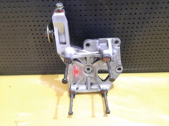 Suporte Compressor Do Ar Condicionado Corolla 1998 A 2002