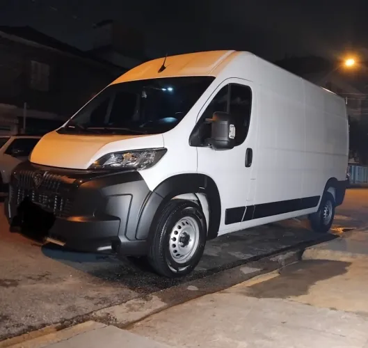 Peugeot Boxer Furgão 2.2 Turbo Diesel 2026