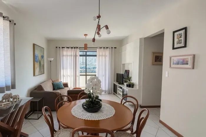 Apartamento Semi mobiliado no Estreito com 3 quartos sendo 1 suíte