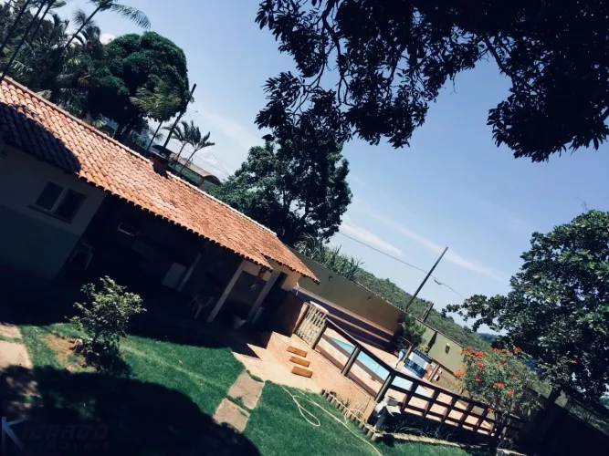 Sítio à venda em Tartaruga com 2000 m², casa duplex, lazer completo - Guarapari - ES.