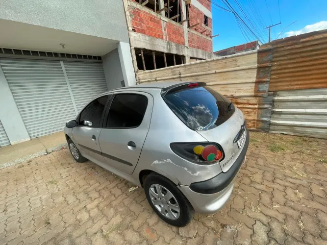 Peugeot 206 Selection/ Sensation 1.0 16V 5P 2001