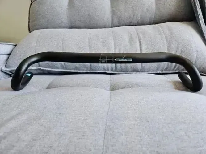 Guidão Gravel Shimano Pro Discovery 440mm flare de 30°