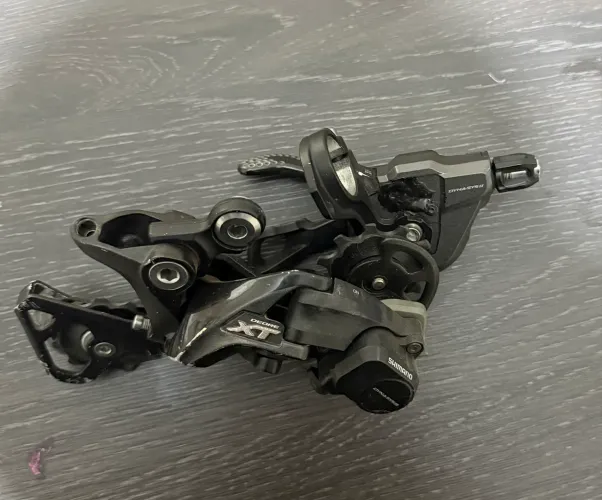 Câmbio shimano deore XT 11v e trocador M8000