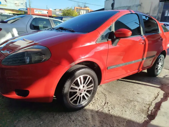 Fiat Punto Attractive 1.4 Fire Flex 8V 5P 2012
