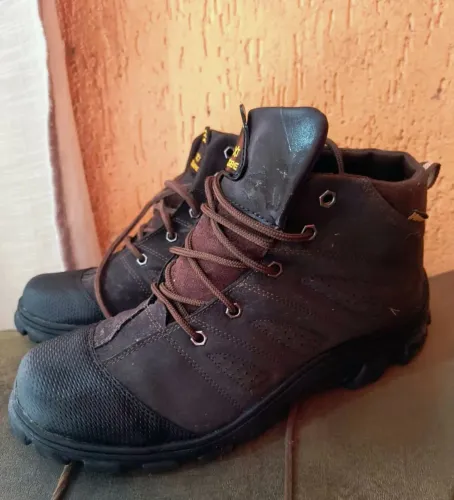 Bota Xtreme Adventure número 41 excelente estado 