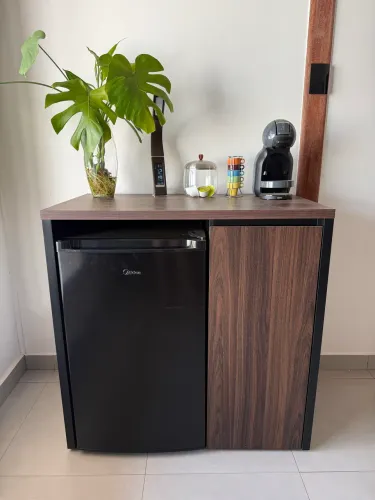 Aparador de MDF com Frigobar Midea
