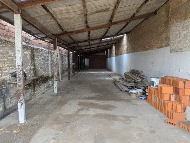 Alugo Galpão Ilhotas 220m² - Ao lado Delegacia Geral PC Play Ilhotas SKY Ilhotas CRM