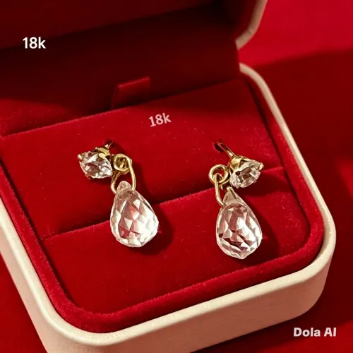 Vendo par de brincos em ouro 18k