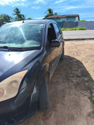 Ford Fiesta Sedan 1.0 8V Flex 4P 2009