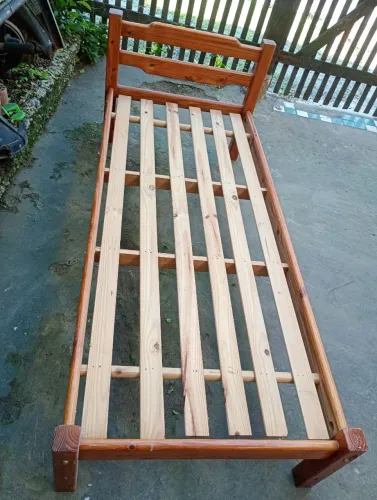 CAMA SOLTEIRO EXCELENTE 